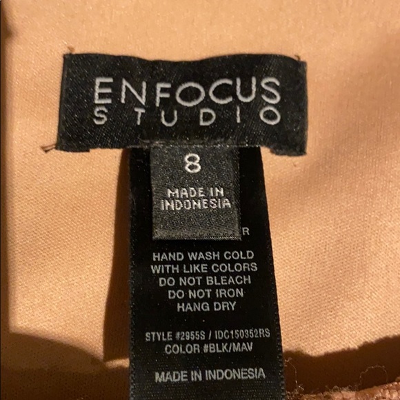 Beautiful stretchy dress - Picture 3 of 3